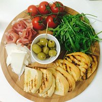 Smaczne oraz zdrowe dania, zawsze robione ze świeżych składników.Season-bistro.