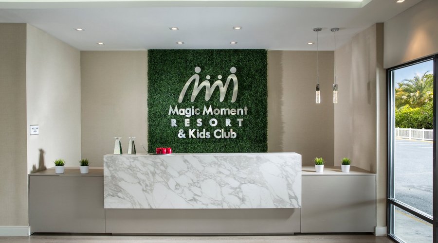 Lobby/Front Desk