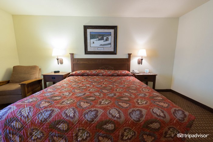 MOUNTAIN INN & SUITES AIRPORT - Updated 2024 Prices & Hotel Reviews ...