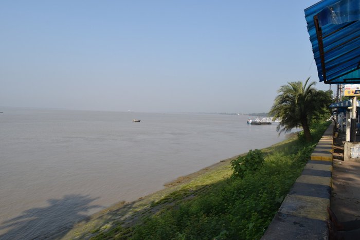 River at diamond harbour