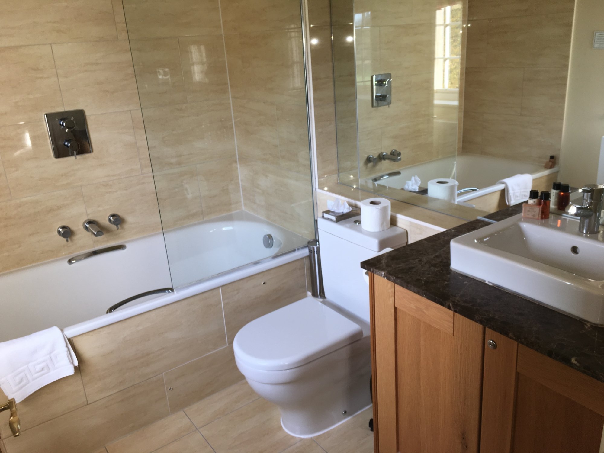 Hotel photo 14 of Offley Place Country House.
