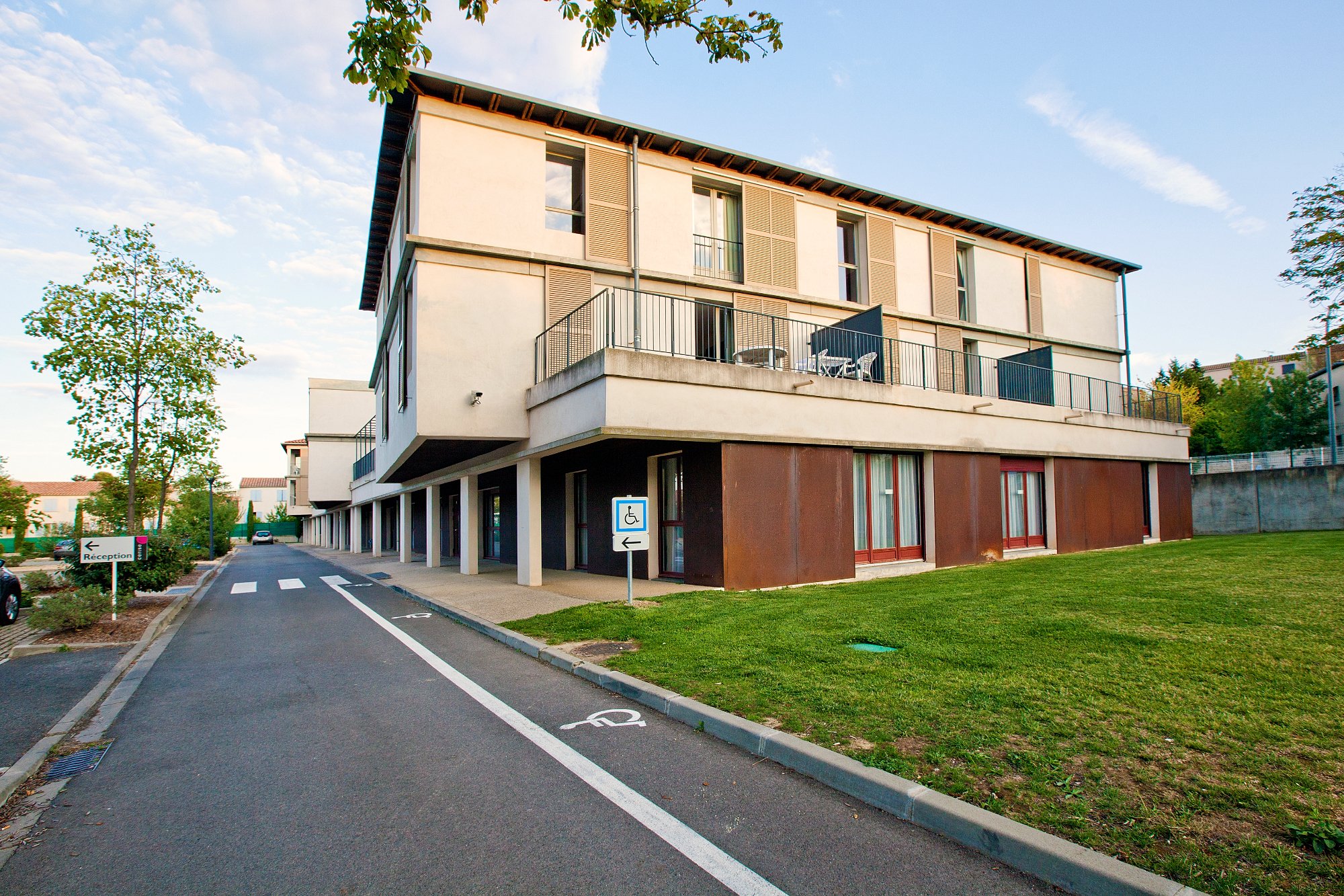 Hotel photo 37 of CERISE Carcassonne Sud.
