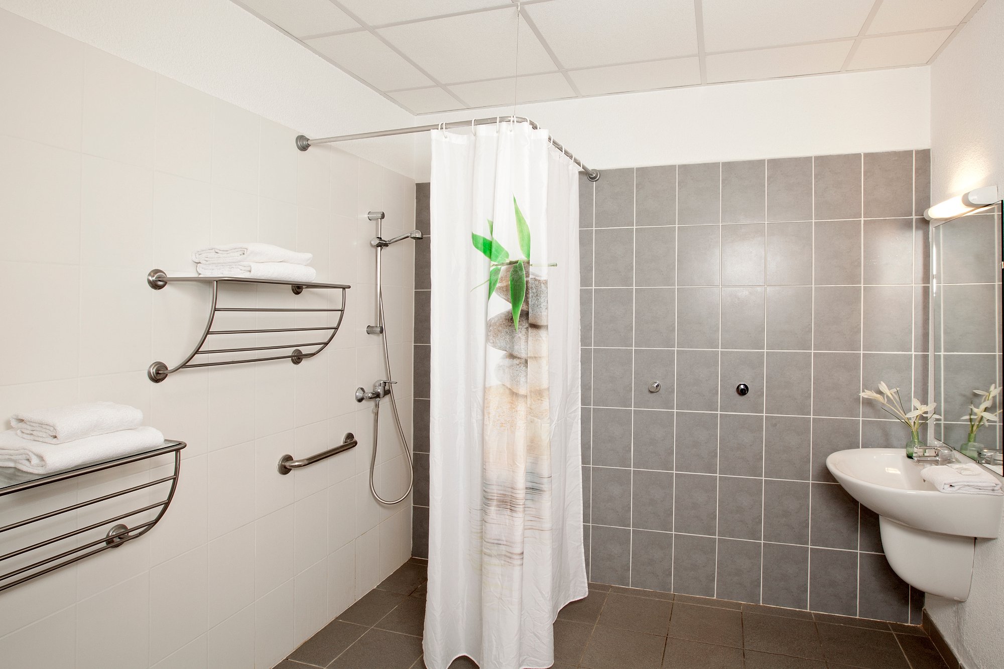 Hotel photo 2 of CERISE Carcassonne Sud.