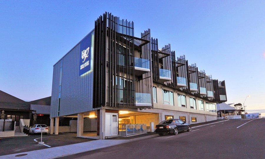 King and Queen Hotel - Corner of King & Queen Street