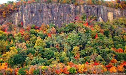 Palisades - Fall Foliage Cruise on Hudson River to Cold Spring 