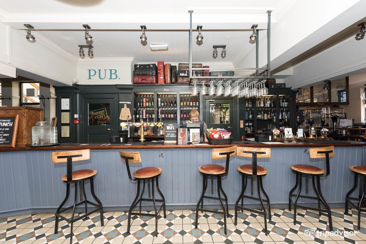 PUBLOVE AT THE STEAM ENGINE WATERLOO - Updated 2022 Prices & Hostel ...