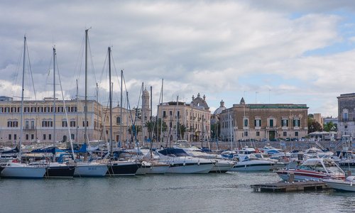 Il porto di Trani
