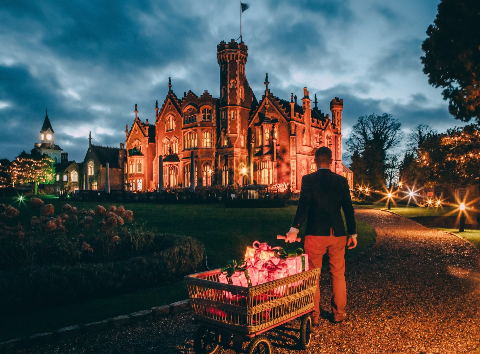 Oakley Court by null