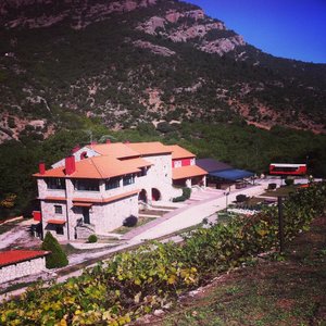 Montage Suites - national road view
