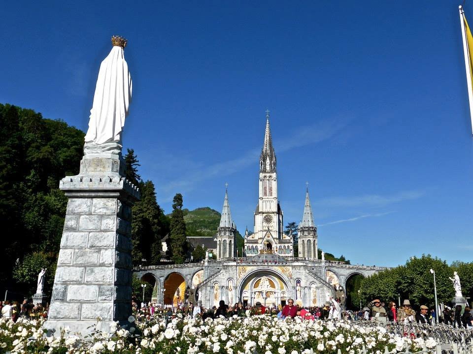 Basilique Notre-Dame du Rosaire, Lourdes