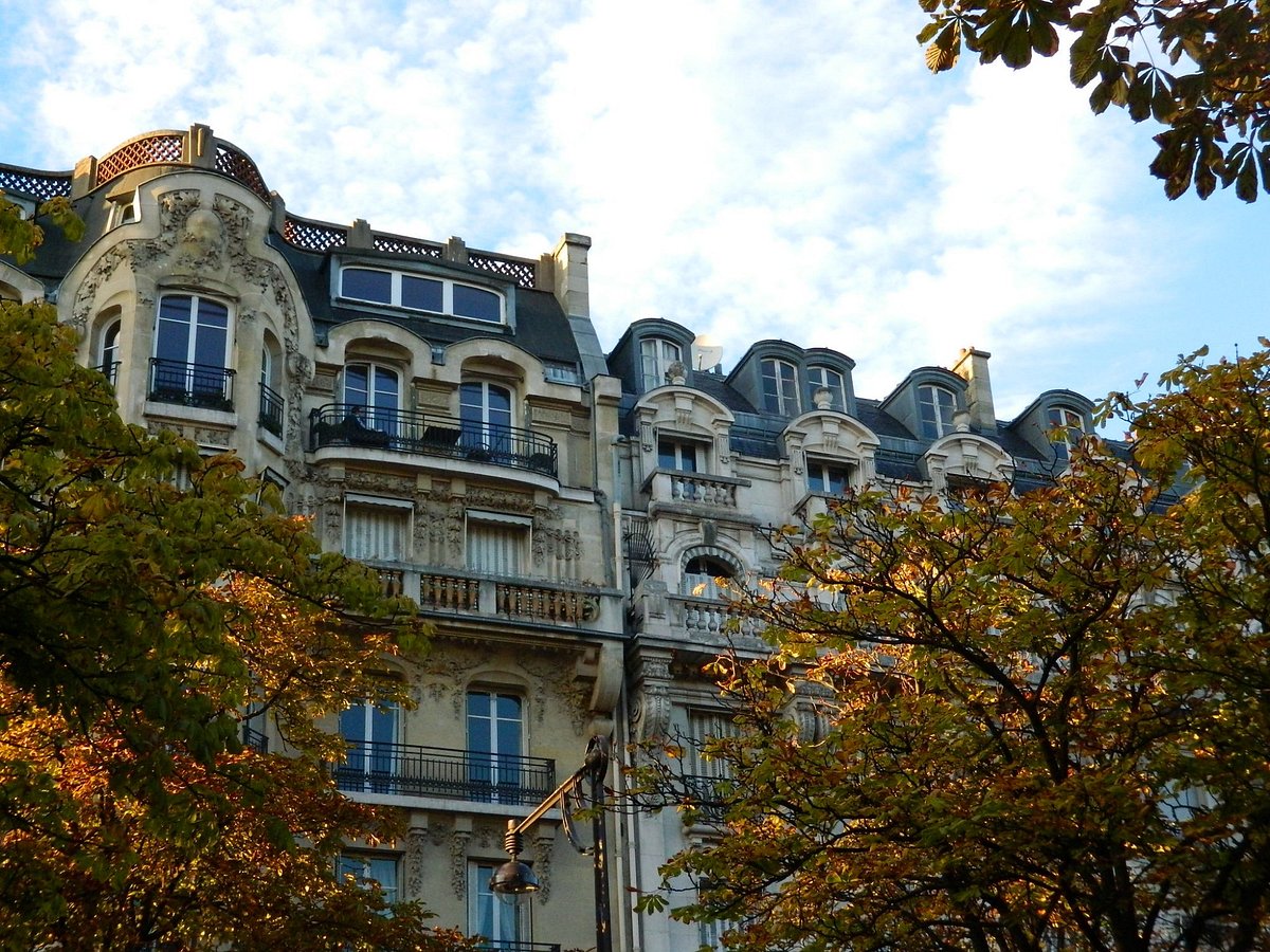 Louis Vuitton - 8th arrondissement of Paris, Parigi, France