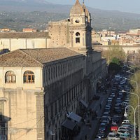 Il Monastero di Santa Lucia dagli spalti del castello