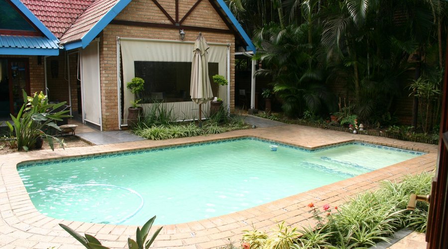 Pool.