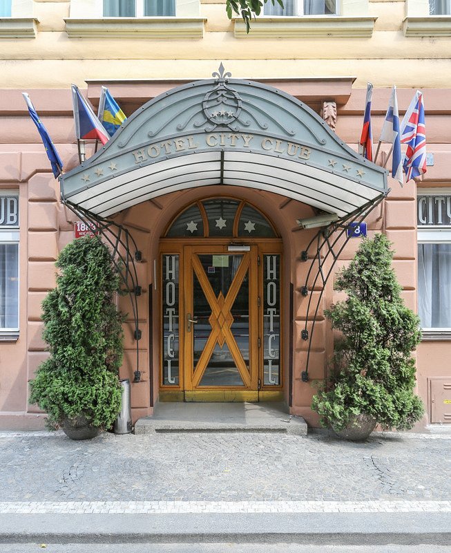 Hotel city club. Пражский клуб Казань гостиница.