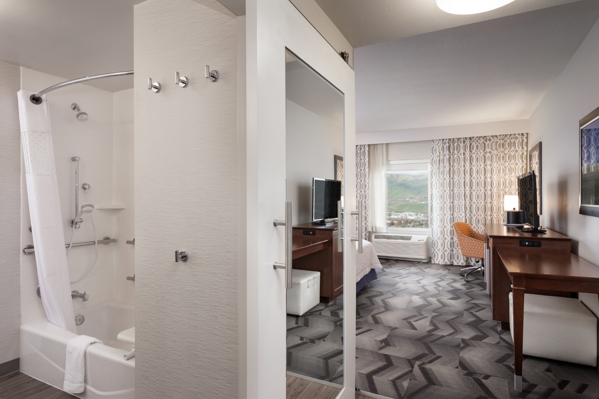 Hotel photo 29 of Hampton Inn Lewiston.