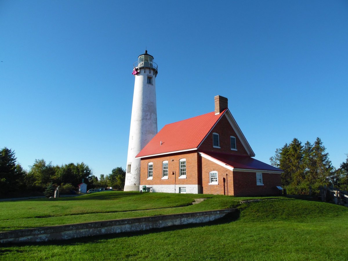 TAWAS POINT LIGHTHOUSE (East Tawas) All You Need to Know BEFORE You Go