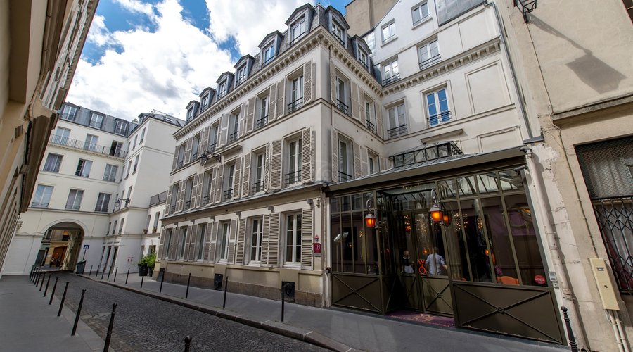 Street at the Hotel Windsor Opera