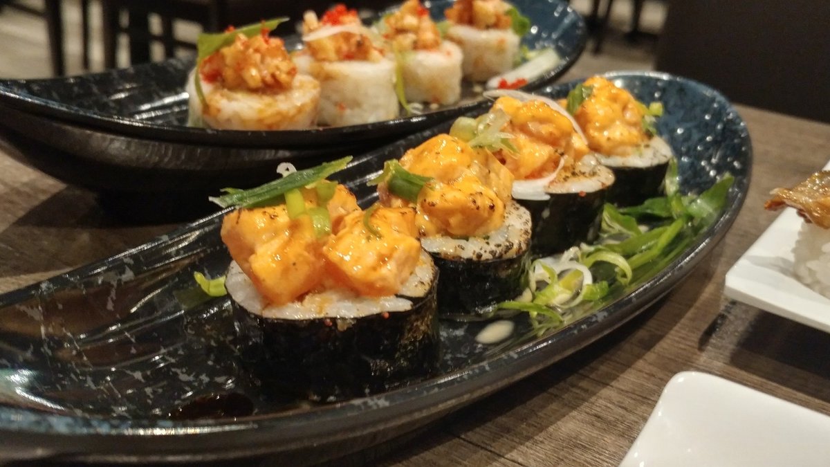 MATSUNO SUSHI FUSION / #CanadaDo / Best Restaurants in Dollard-des-Ormeaux