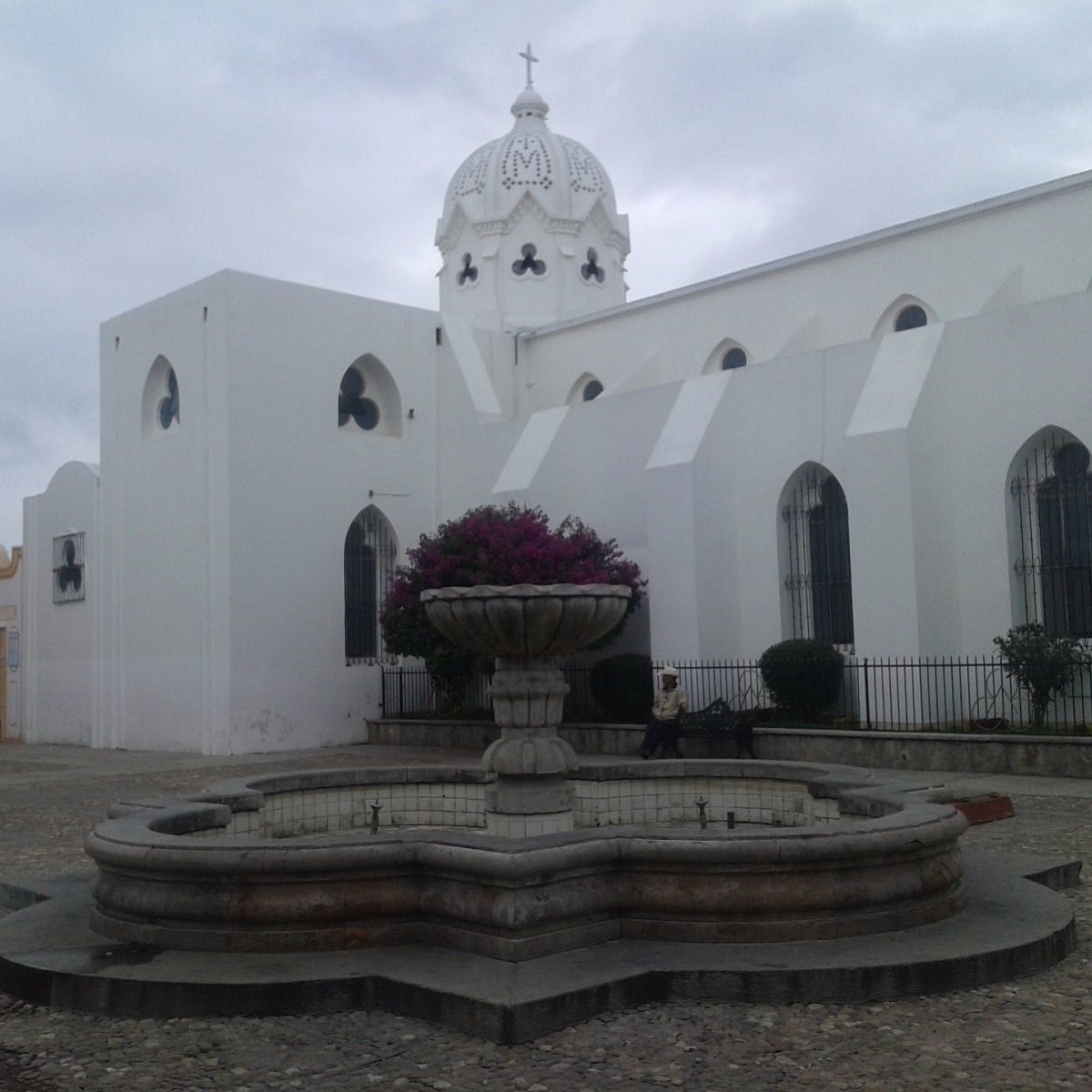 Templo Parroquial de La Virgencita de las Tres Ave Marias (San Luis de la  Paz) - All You Need to Know BEFORE You Go