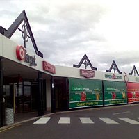 Fulham Gardens Shopping Centre1