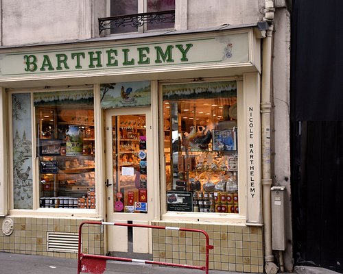 Top 10 Best Shopping near Rue François 1er, 75008 Paris, France