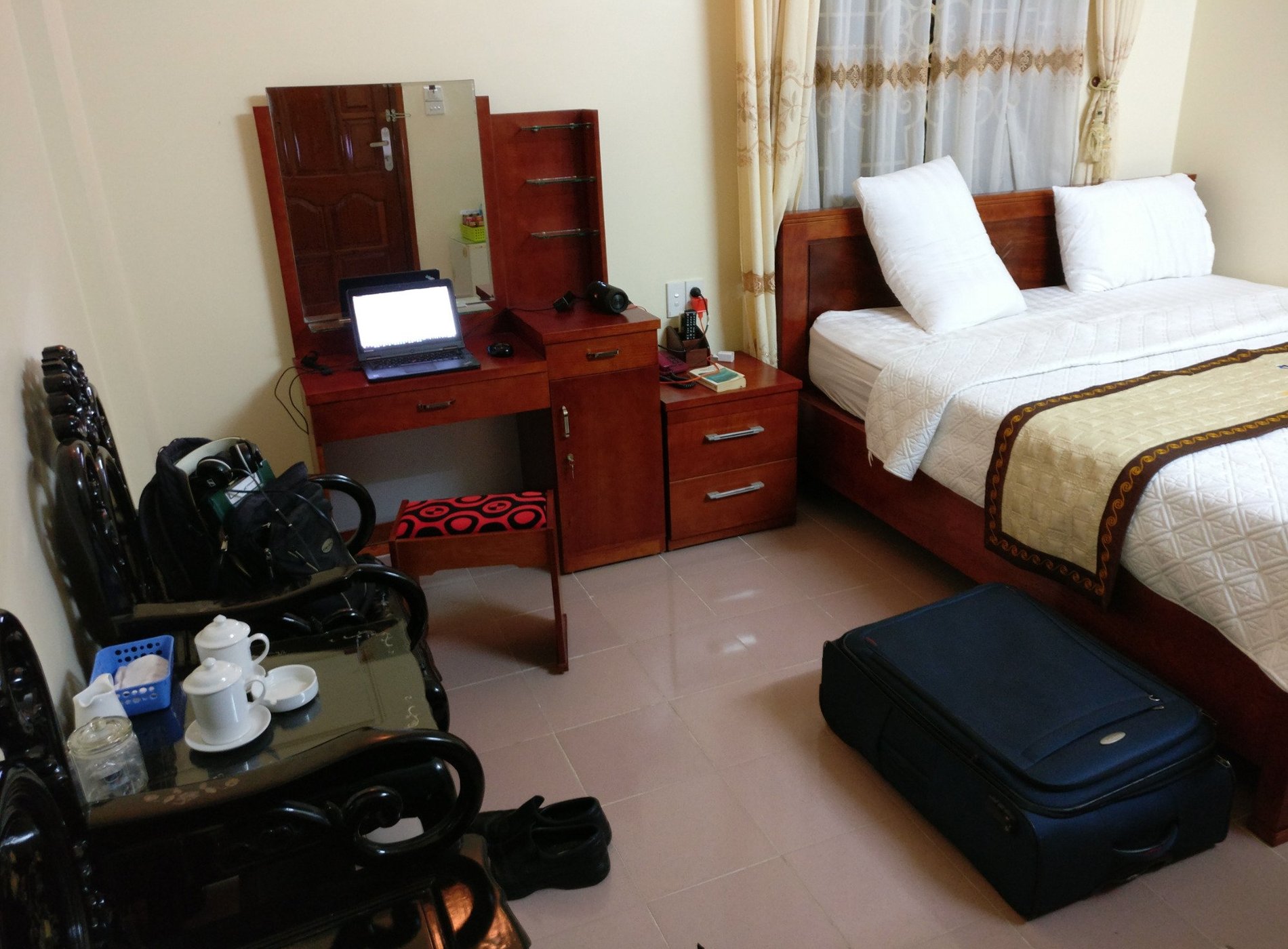 Huy Hoan hotel by null