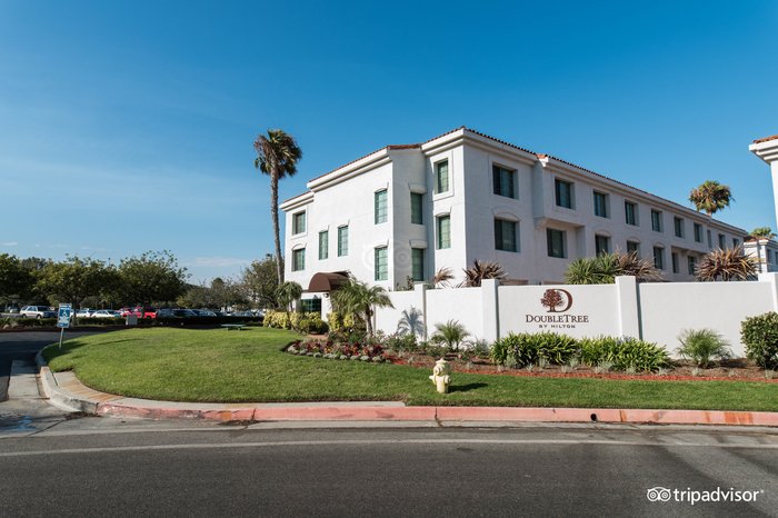 Los Angeles, California, USA - 22 February 2019: Hands Holding a