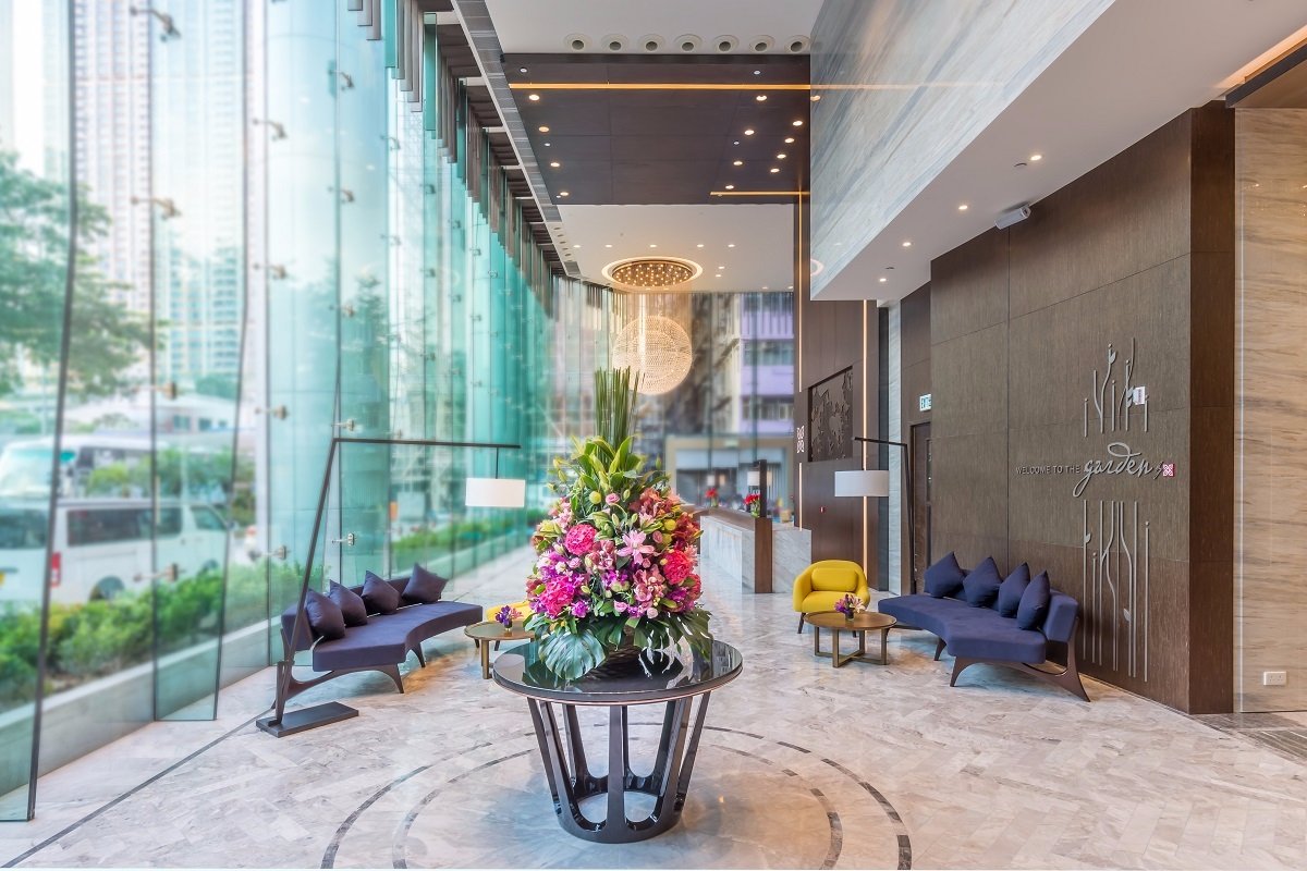 lobby.jpg?w=1200&h=-1&s=1