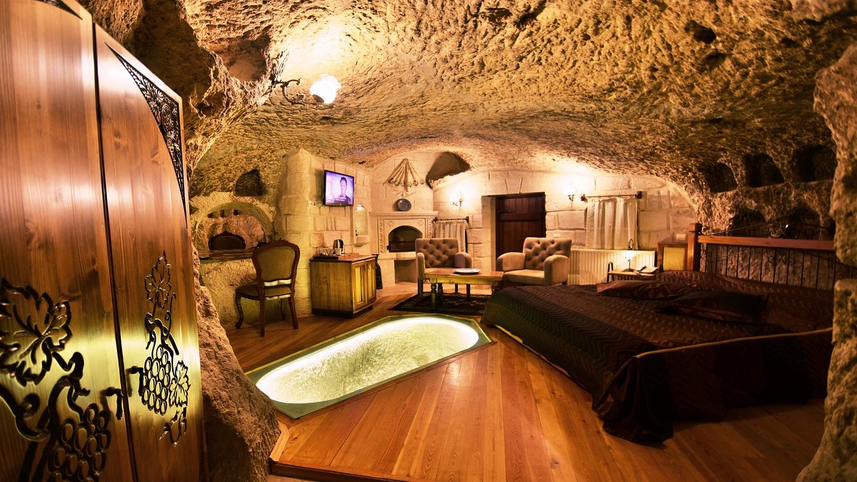 Harman Cave Hotel，位於哥樂美的飯店
