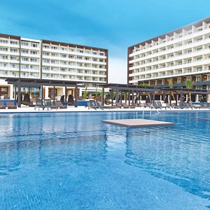 Royalton Blue Waters Montego Bay, An Autograph Collection All-Inclusive Resort, hotel in Jamaica