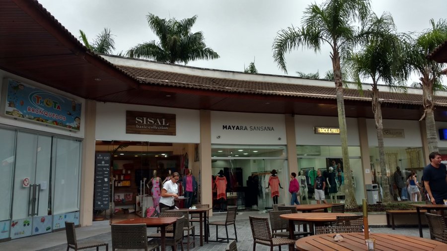 vista parcial do shopping