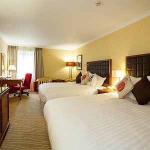 The Deluxe Room at the Edinburgh Marriott Hotel