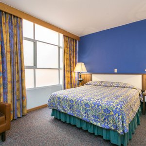 The Single Bed at the New York Hotel
