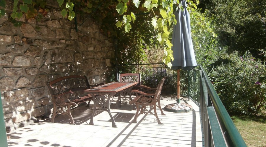 Apartment La Petite Cave south facing terrace