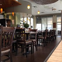 Weekday mornings always offer much place; cozy, warm ambiance