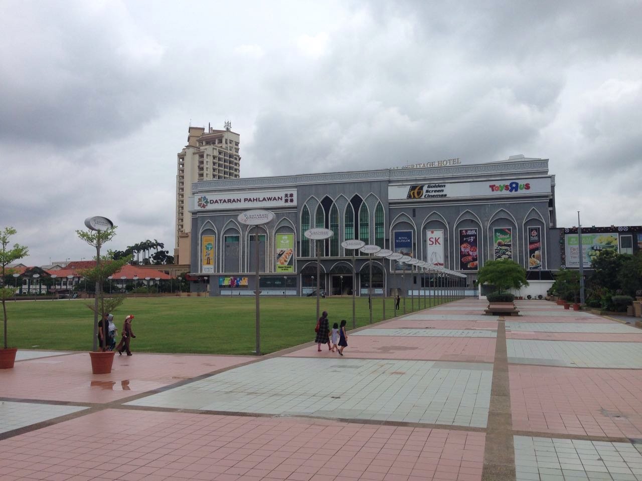 Nike hotsell aeon melaka