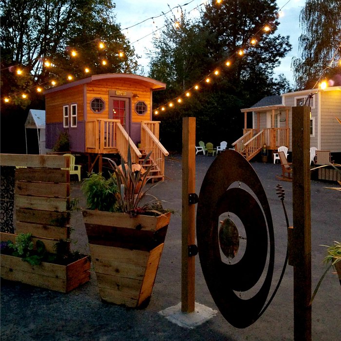 Couple Builds Tiny Home to Live in their Portland Backyard