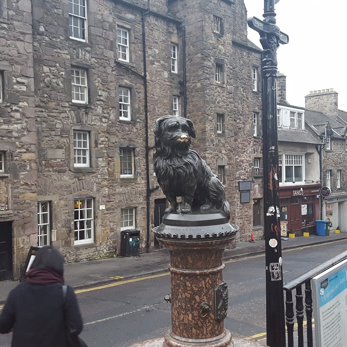 Explore city. Эдинбургский турне. Электронная экскурсия по Эдинбургу. Edinburgh Tours.