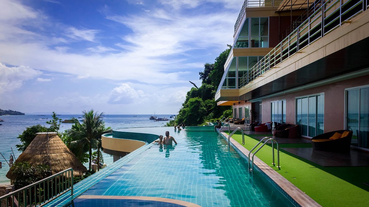 Phi Phi Cliff Beach Resort, hotel em Ko Phi Phi Don