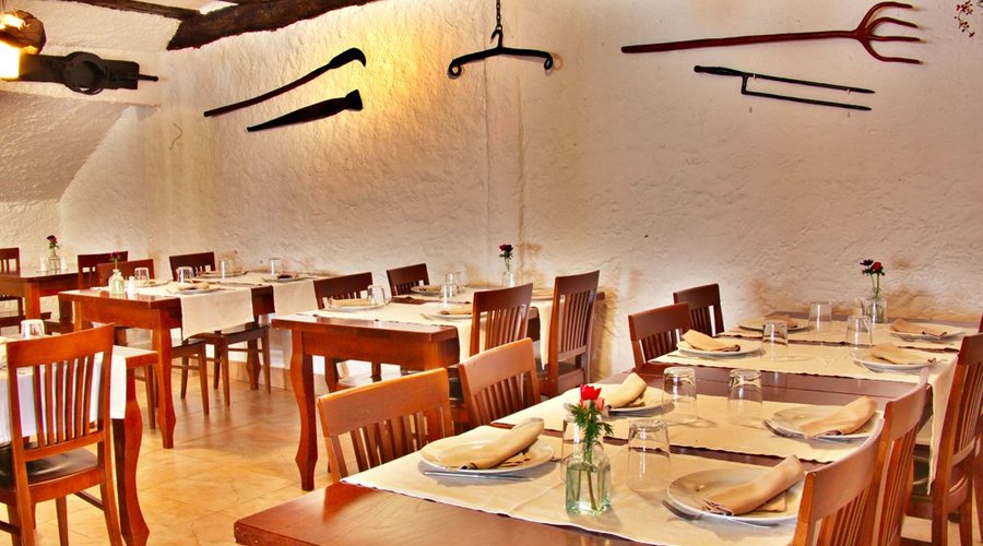 Restaurante sidrería Egi-Luze Renteria cerca de San Sebastian Guipuzkoa Pais Vasco