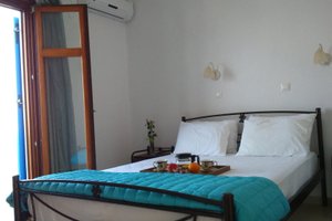 Room & Suite