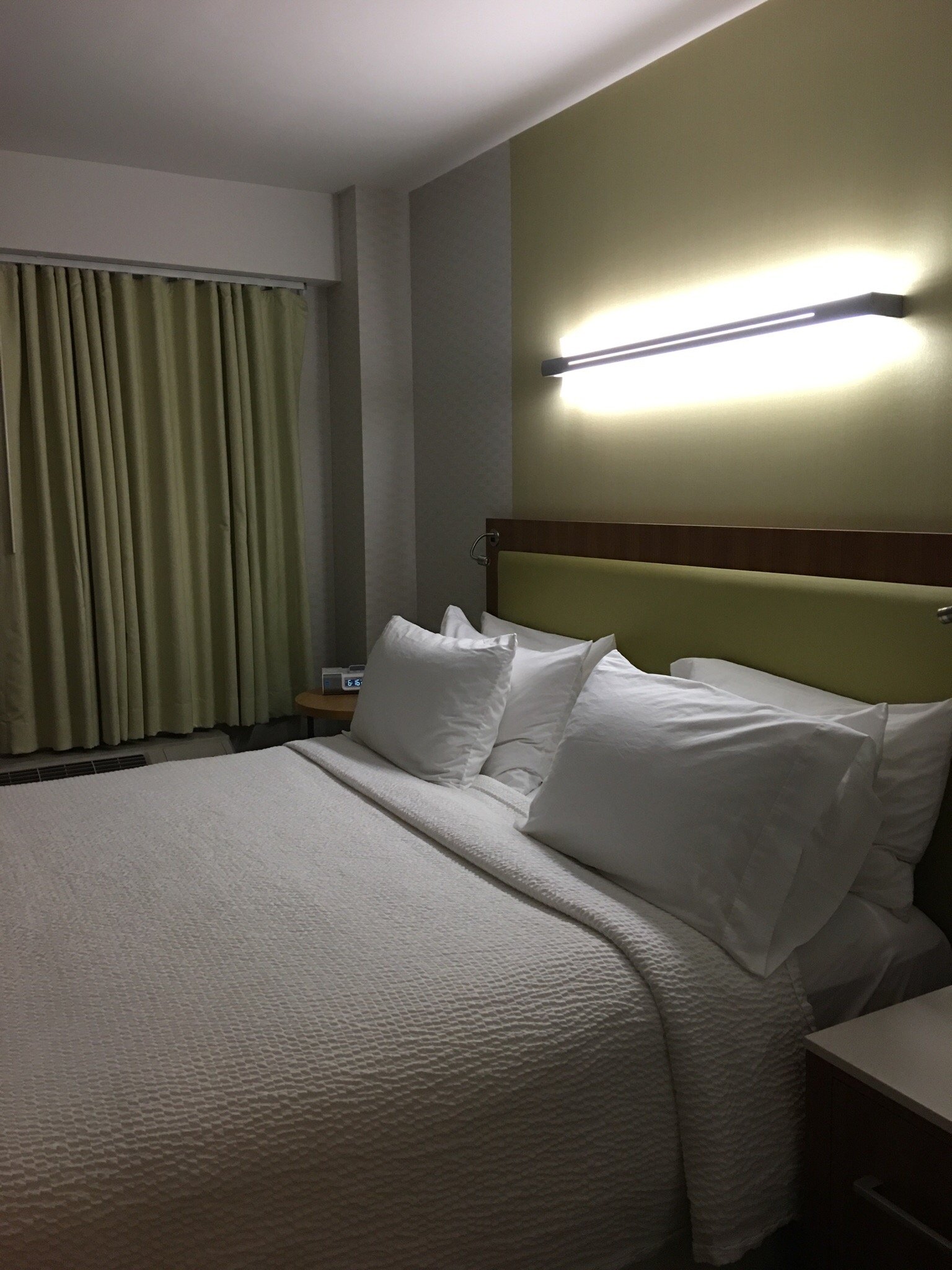 Hotel photo 40 of SpringHill Suites by Marriott New York LaGuardia Airport.
