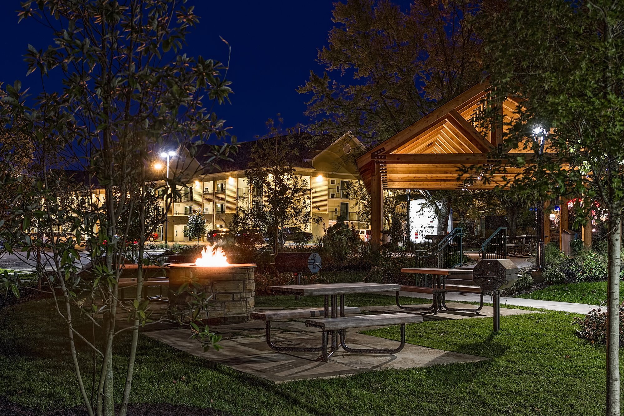 Hotel photo 33 of Econo Lodge Riverside.