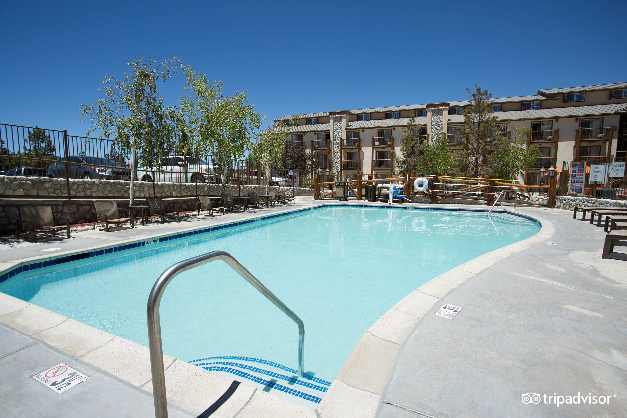 HOLIDAY INN RESORT THE LODGE AT BIG BEAR LAKE AN IHG HOTEL Desde   Pool  V14804162 