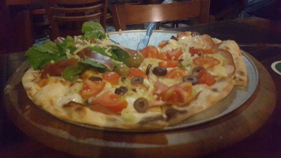 A pizza "Brie" já estava terminando...
