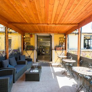 Entrance at the Nardizzi Americana