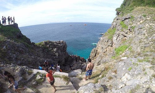 Cliff Diving Fortune Island