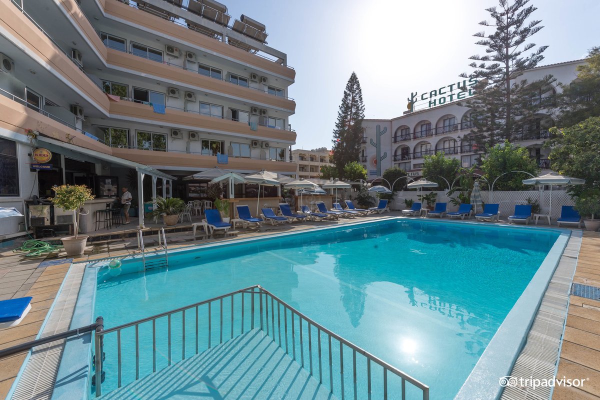 San Remo Hotel Pool: Pictures & Reviews - Tripadvisor