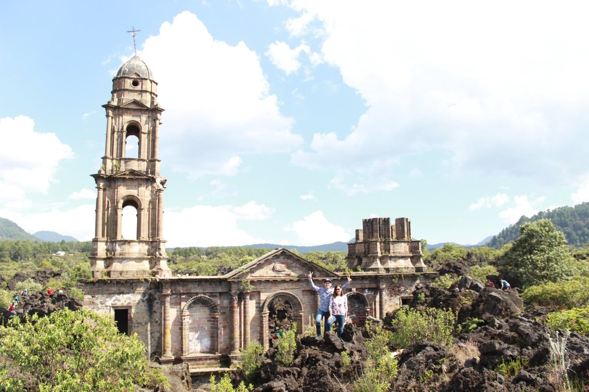 Antigua Iglesia de San Juan Parangaricutiro (Angahuan) - Tripadvisor