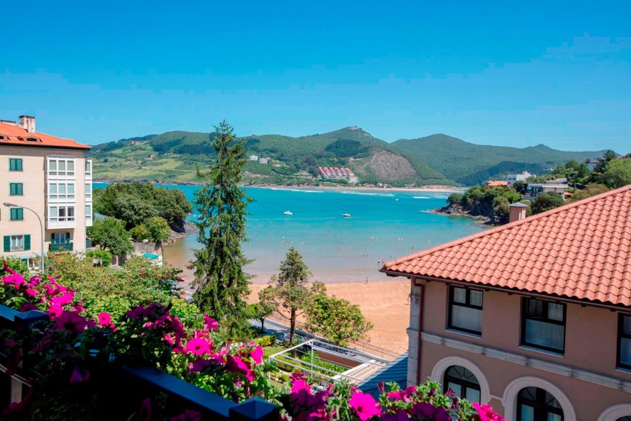 APARTAMENTOS MUNDAKA $88 ($̶1̶2̶3̶) - Prices & Hotel Reviews - Spain - Tripadvisor